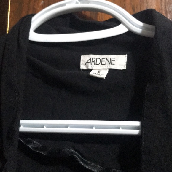 Blouse - Picture 2 of 3